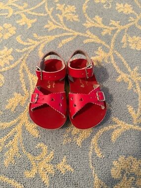 Girls' Red Heart Cutout Adjustable Strap Sandals